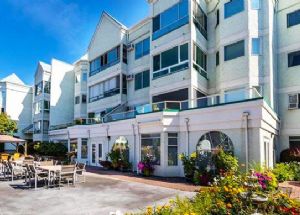 Gordon Park Village - 1329 KLO Road, Kelowna  V1W 3P6
